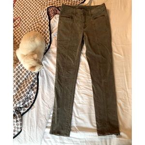 Cool army green high waisted pants